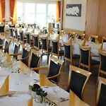 Luckai & Restaurant Inhaber Dennis Burmann Ξενοδοχείο