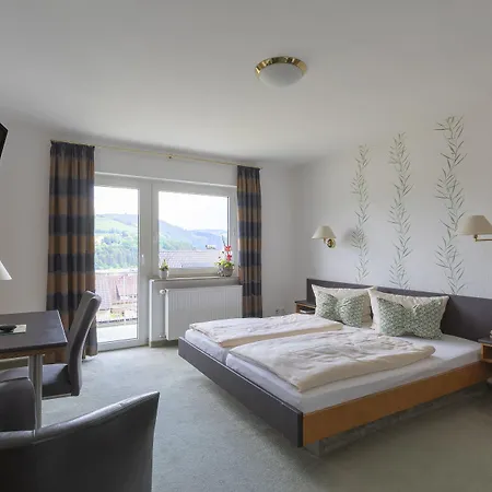 Luckai & Restaurant Inhaber Dennis Burmann Freienohl