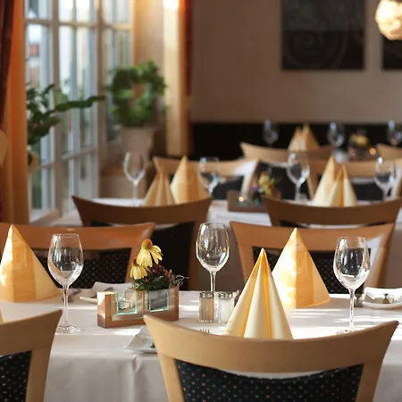 Luckai & Restaurant Inhaber Dennis Burmann Freienohl