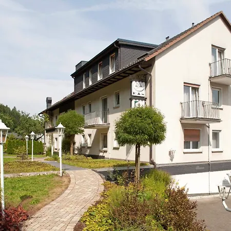 Luckai & Restaurant Inhaber Dennis Burmann Freienohl