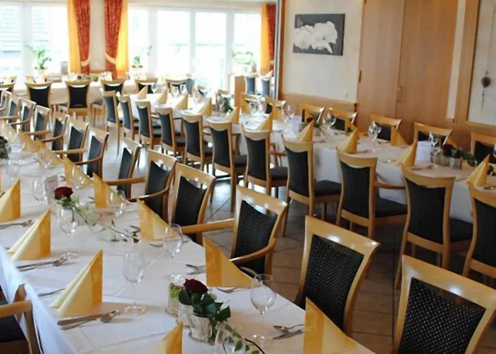 Luckai & Restaurant Inhaber Dennis Burmann Hotel