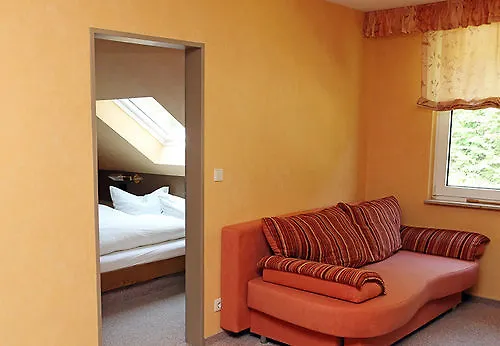 Luckai & Restaurant Inhaber Dennis Burmann Freienohl